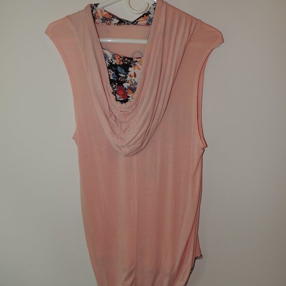 Honeydrop Floral Cover-Up - Picture 3 of 5